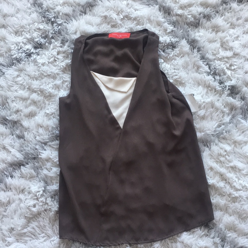 Akira brown top